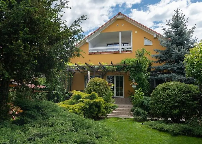Charming Two Bedrooms Apartment