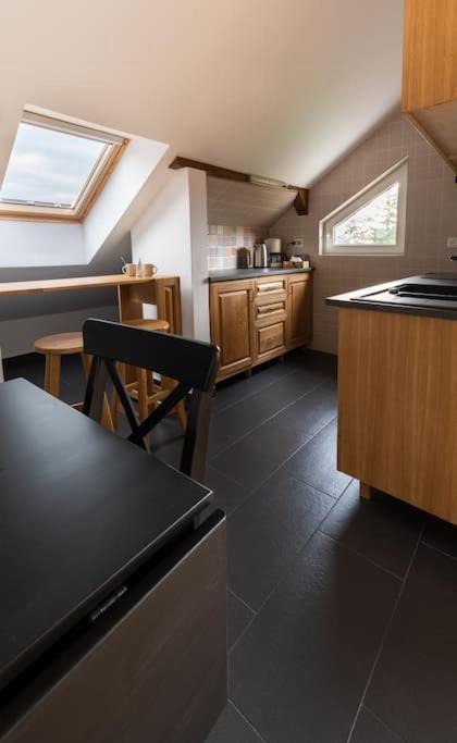Charming Two Bedrooms 公寓 *